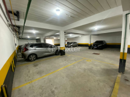Image 32 - 1039883