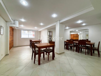 Image 17 - 1039889