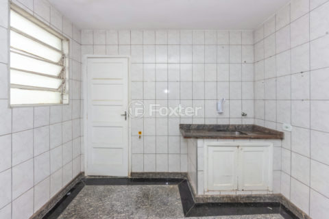 Image 21 - 1039904