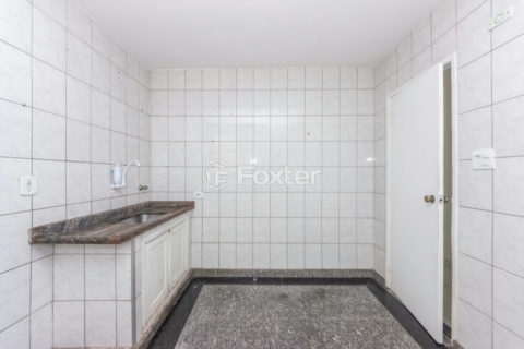 Image 23 - 1039904
