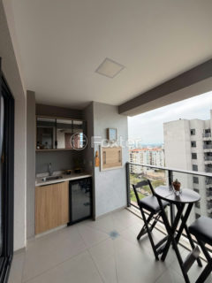 Image 2 - 1039987