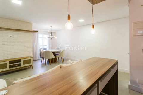 Image 7 - 1039997