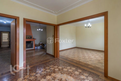 Image 3 - 1040009