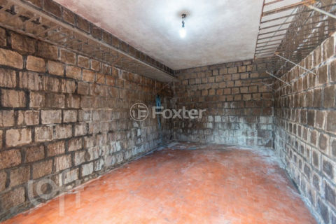 Image 39 - 1040009