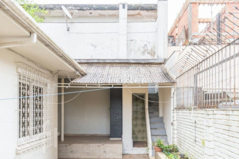 Image 37 - 1040009