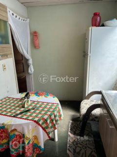 Image 7 - 1040012