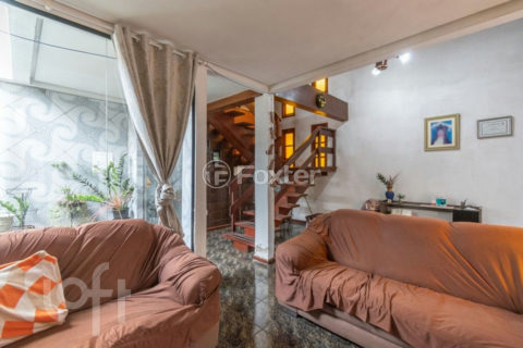 Image 32 - 1040021
