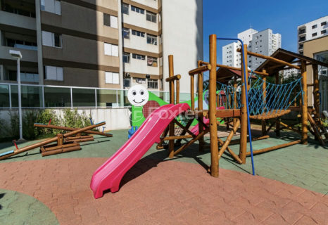 Image 7 - 1040056