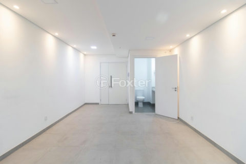 Image 3 - 1040072