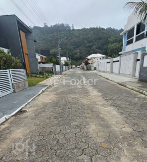Image 50 - 1040147