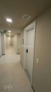 Image 8 - 1040150