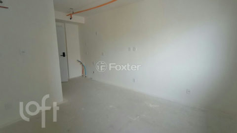 Image 2 - 1040150