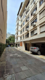 Image 25 - 1040176