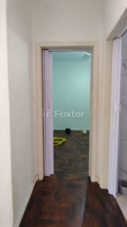 Image 6 - 1040229