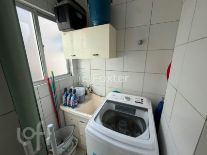Image 7 - 1040241