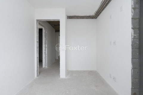 Image 23 - 1040248