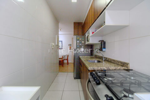 Image 24 - 1040250
