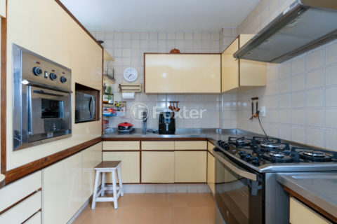 Image 45 - 1040253
