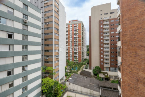 Image 30 - 1040258