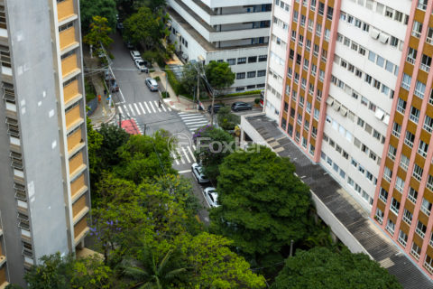 Image 13 - 1040262
