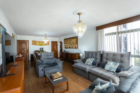 Image 4 - 1040262