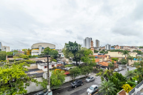 Image 27 - 1040272