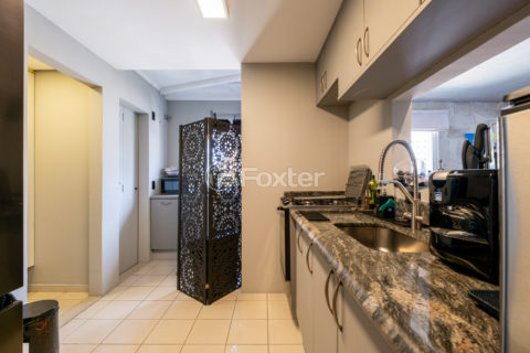 Image 23 - 1040276