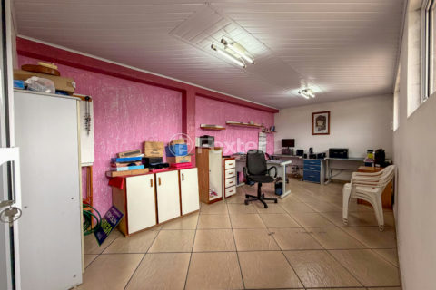 Image 20 - 1040282