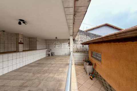 Image 28 - 1040282