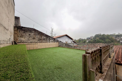 Image 44 - 1040282