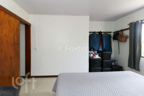 Image 39 - 1040297