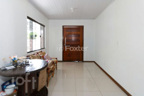 Image 35 - 1040297