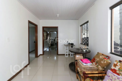 Image 42 - 1040297