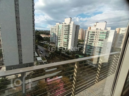 Image 4 - 1040308