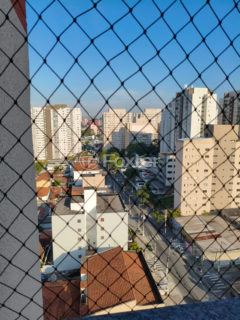 Image 15 - 1040315