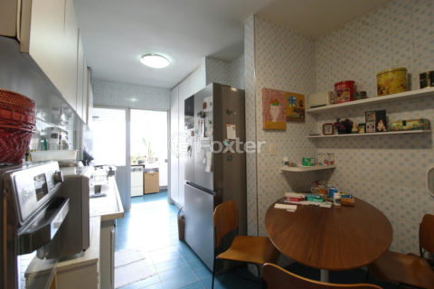 Image 3 - 1040323