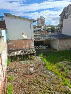 Image 17 - 1040332