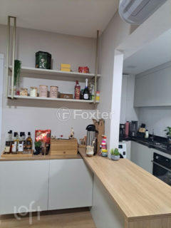 Image 1 - 1040391