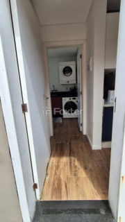 Image 7 - 1040419