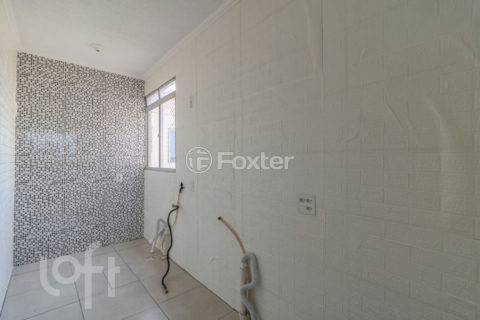 Image 2 - 1040423