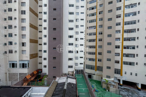 Image 8 - 1040442
