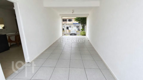 Image 7 - 1040443
