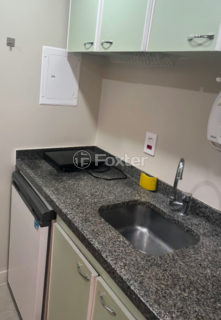 Image 3 - 1040474