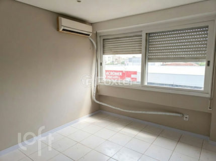 Image 8 - 1040475