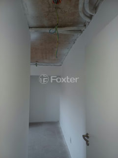 Image 8 - 1040480