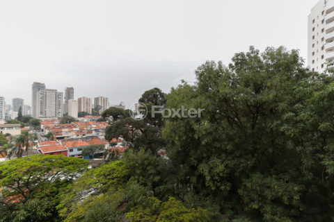 Image 8 - 1040504