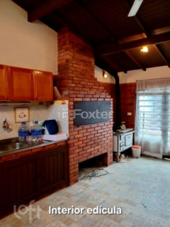 Image 22 - 1040581