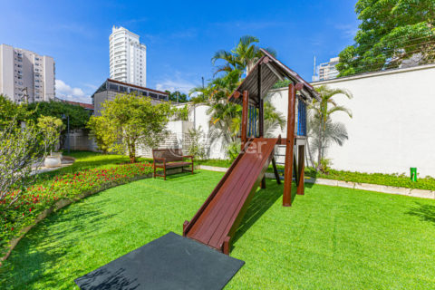Image 32 - 1040614