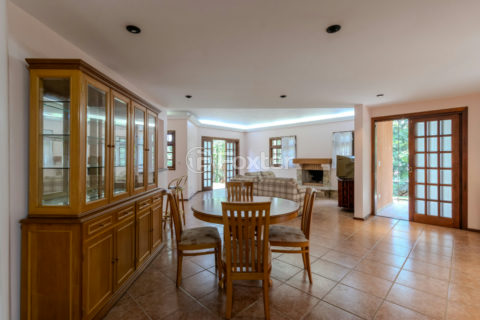 Image 7 - 1040615