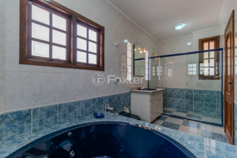 Image 32 - 1040615